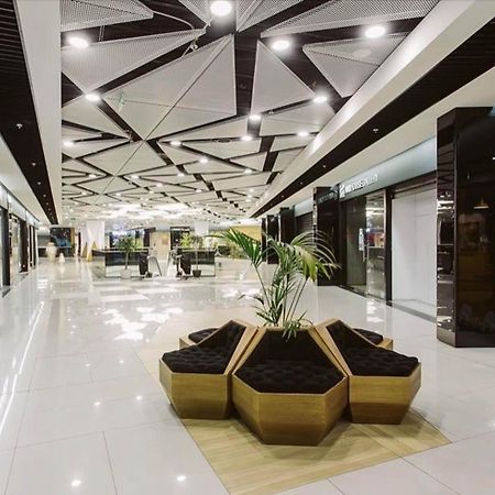 Hotel Platinia Cluj-Napoca Eksteriør billede The interior of the mall